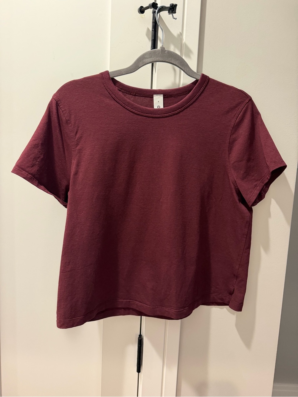 Lululemon NWT Classic Fit Cotton-Blend Tee Garnet Size 8